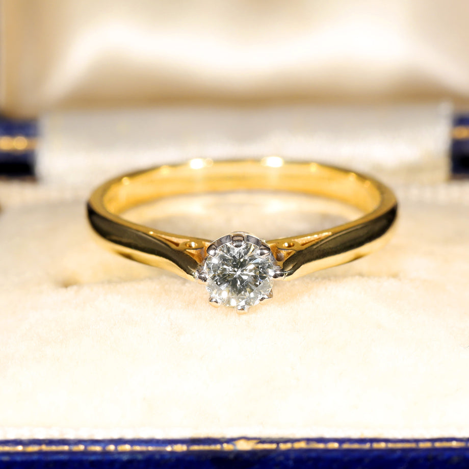 The Vintage 1990 Brilliant Cut Diamond Elegant Ring