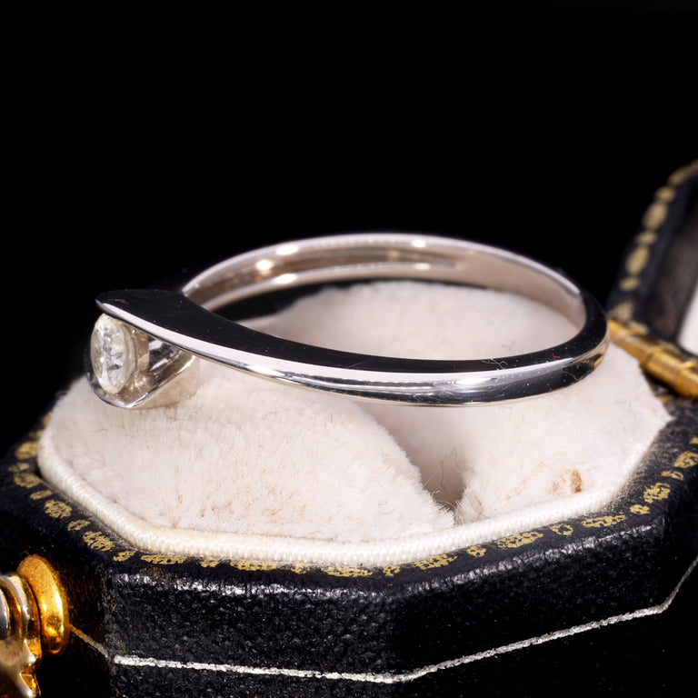 The Contemporary Brilliant Cut Diamond Twist Ring