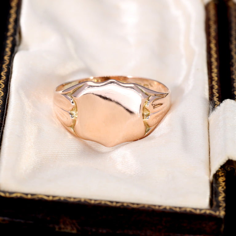 The Antique 1916 9ct Gold Shield Signet Ring - Antique Jewellers