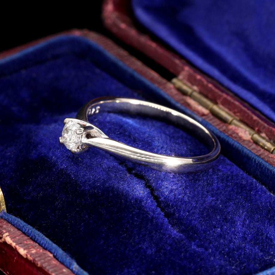 The Contemporary 2009 Solitaire Diamond Ring