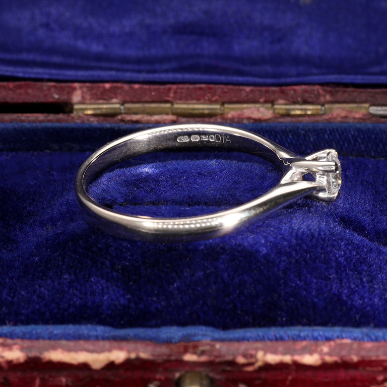 The Contemporary 2009 Solitaire Diamond Ring