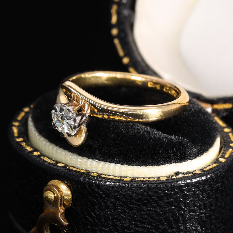 The Vintage 1977 Brilliant Cut Diamond Crossover Ring