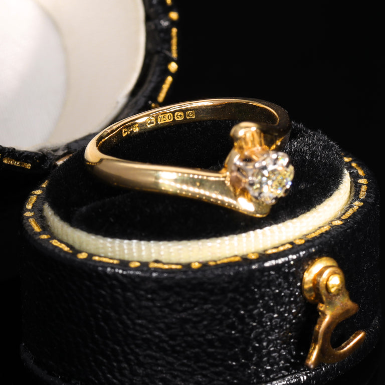 The Vintage 1977 Brilliant Cut Diamond Crossover Ring