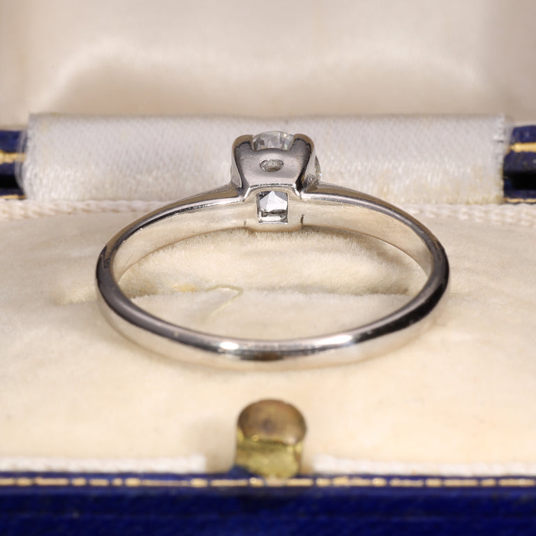 The Contemporary 2002 Brilliant Cut Diamond Sparkle Ring