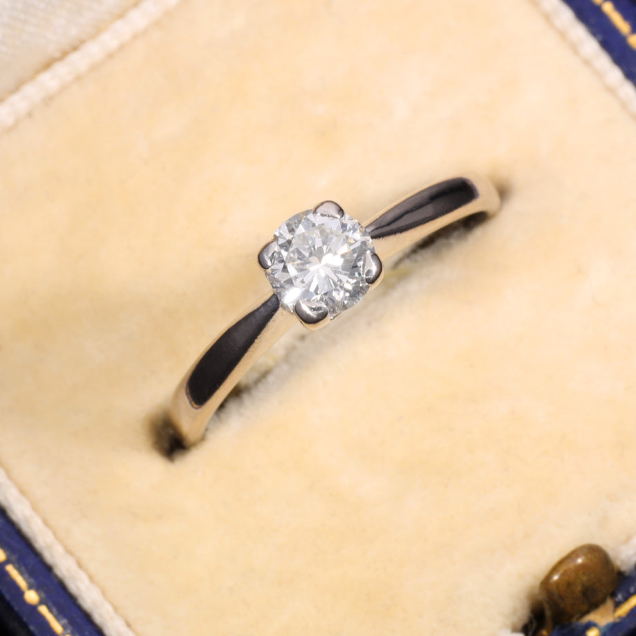 The Contemporary 2002 Brilliant Cut Diamond Sparkle Ring