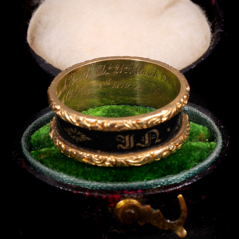 The Antique Victorian 1837 'In Memory Of' 18ct Gold Engraved Mourning Ring