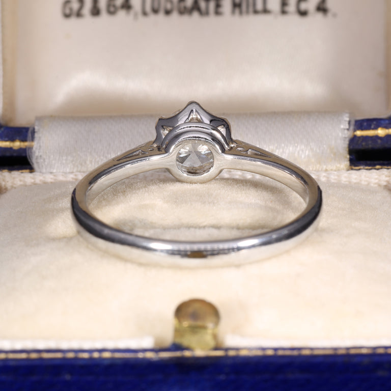 The Vintage 2003 Briliant Cut Diamond Platinum Ring