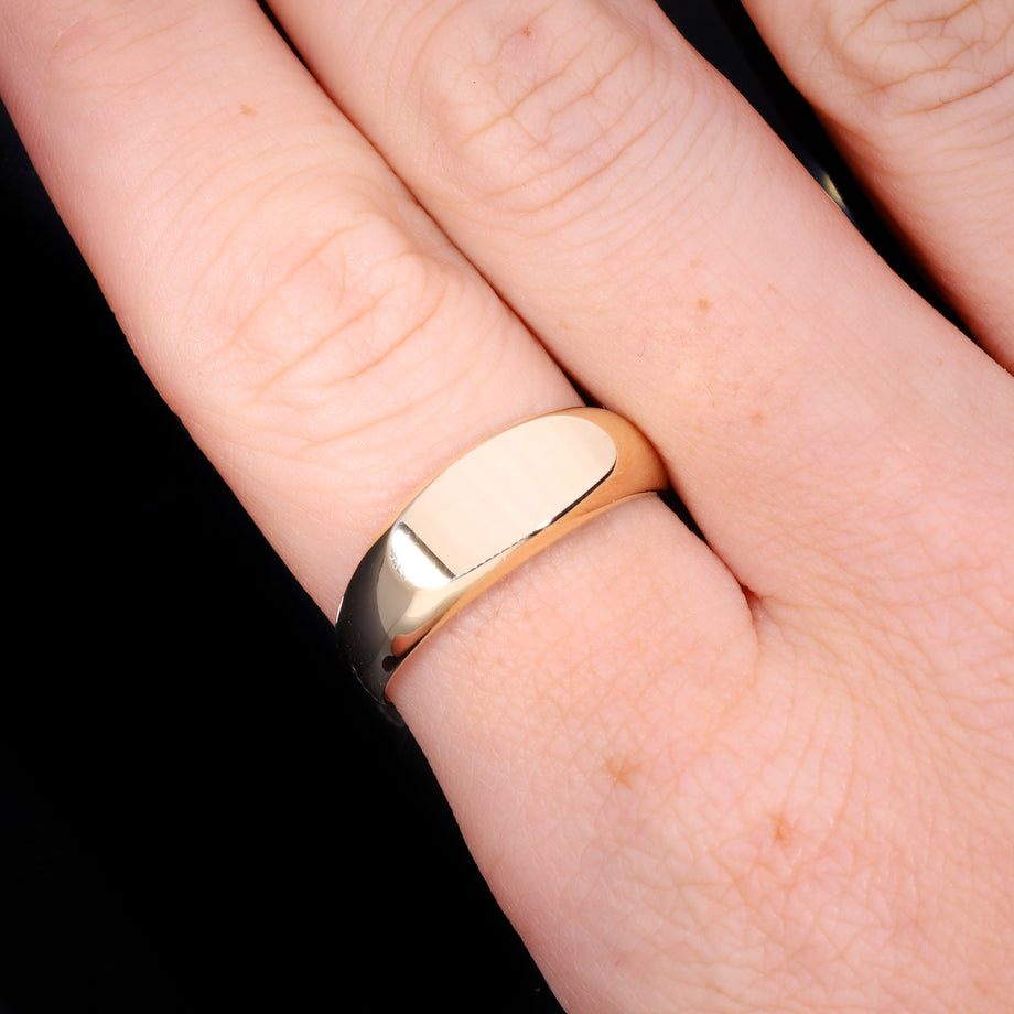 The Vintage 9ct Gold Slim Signet Ring