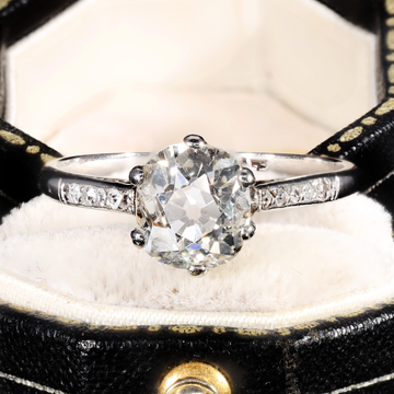 What is a Cushion Cut Diamond? Your Guide to This Stunning Cut