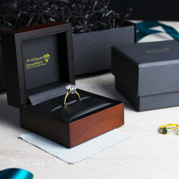 How to Store Your Jewellery: Protecting Antique & Vintage Pieces