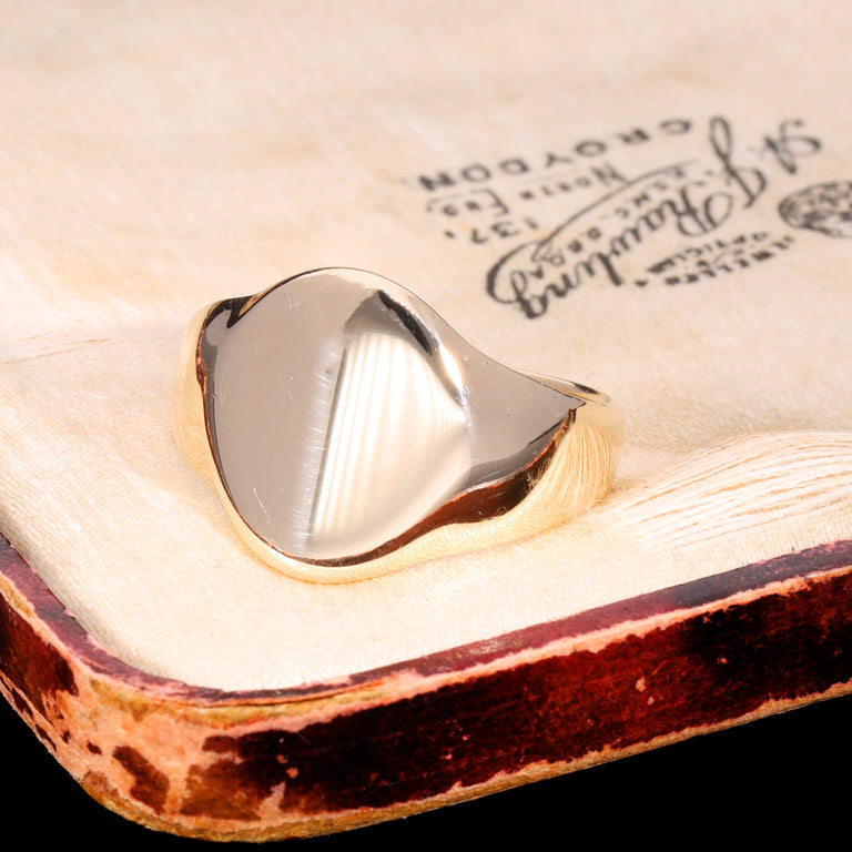 The Vintage 1993 9ct Gold Plain Oval Signet Ring