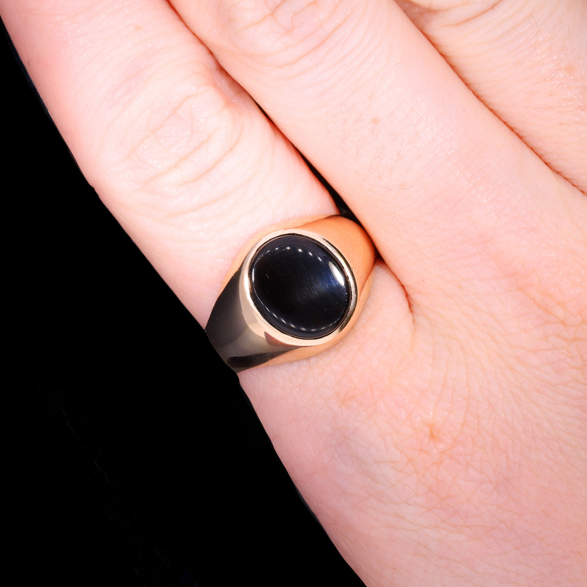 The Vintage 2003 Onyx Classic Signet Ring