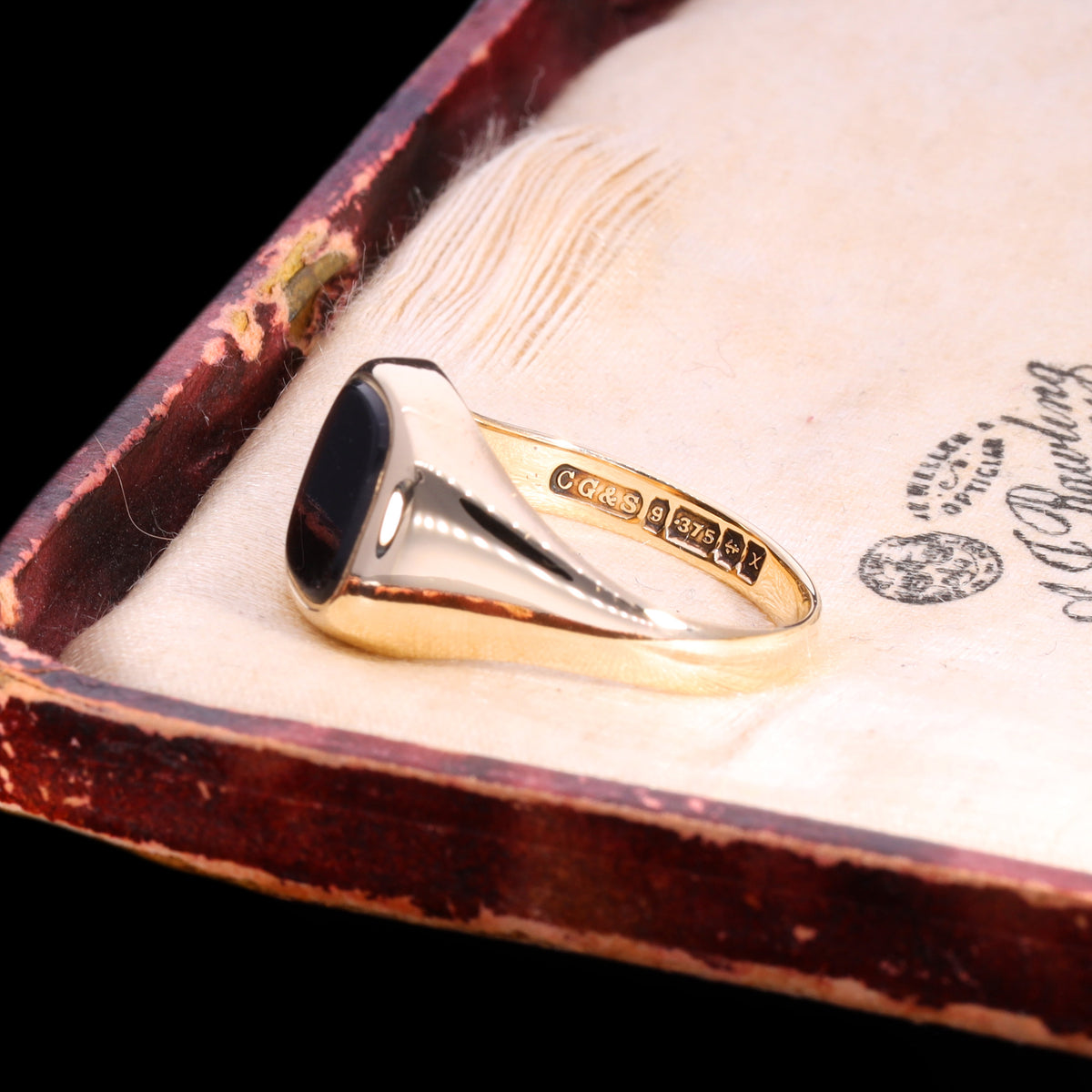The Vintage 1972 9ct Gold Onyx Signet Ring