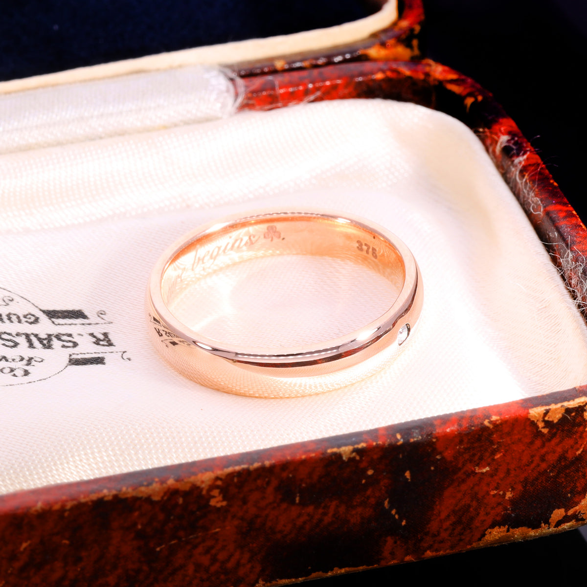 The Contemporary Rose Gold 'Adventure Begins' Diamond Wedding Ring
