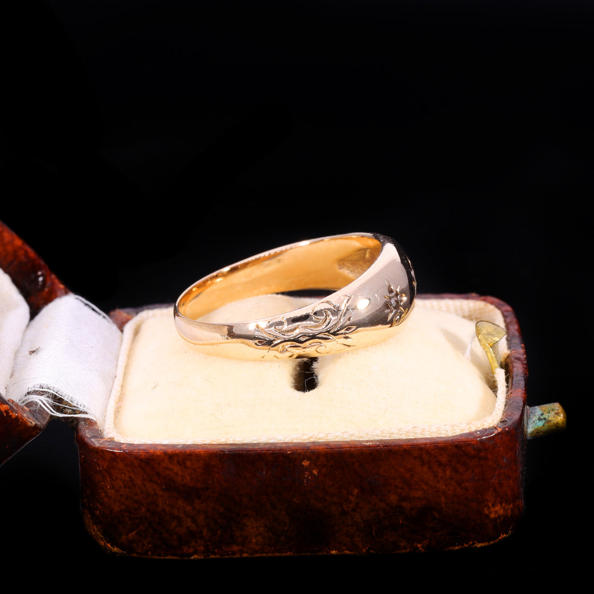 The Vintage 1953 Celestial Three Diamond Ring