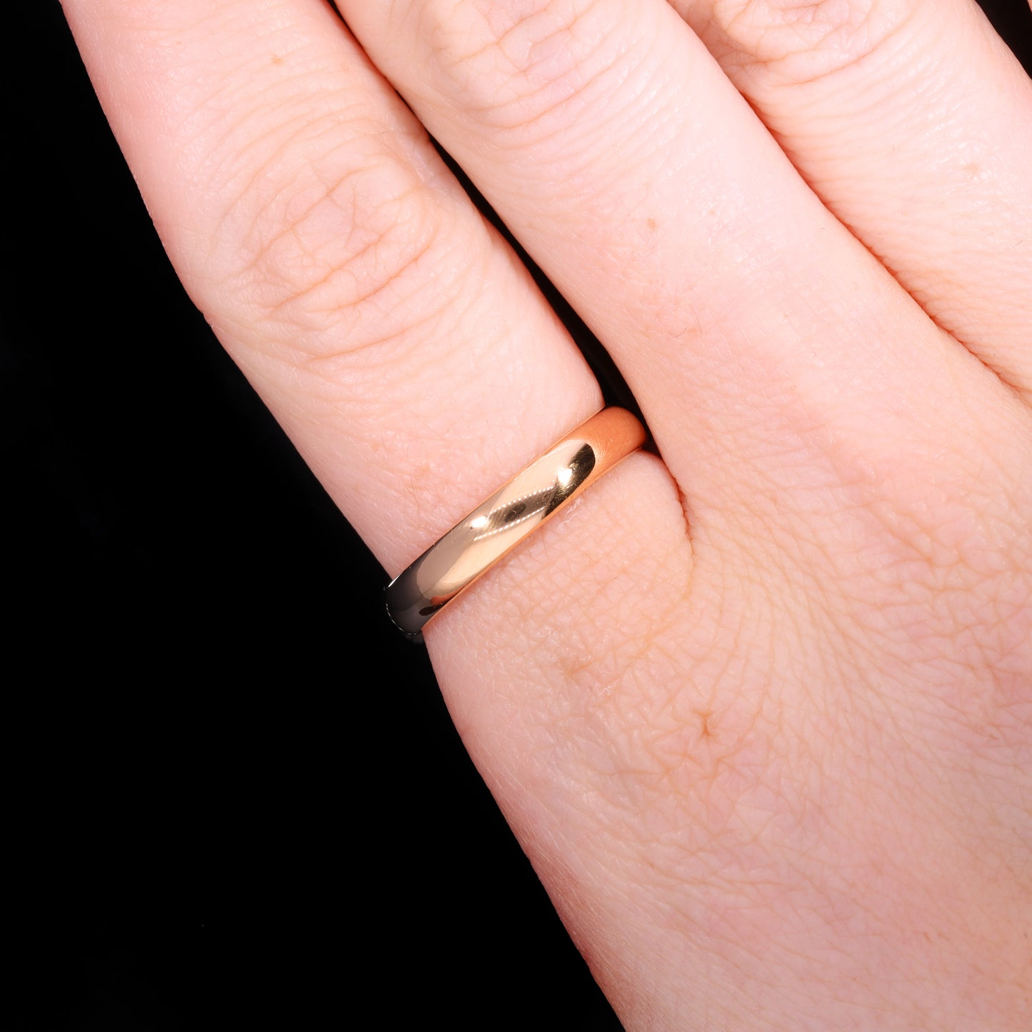 The Antique Art Deco 1929 22ct Gold Wedding Ring